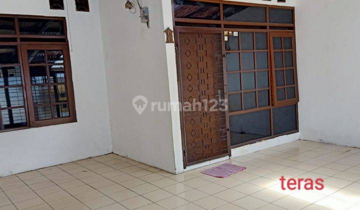 Rumah Taman Holis Indah Siap Huni Letak Strategis 8