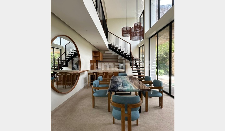 3 Bedrooms Modern Villa Ocean View Location In Ungasan, Bali