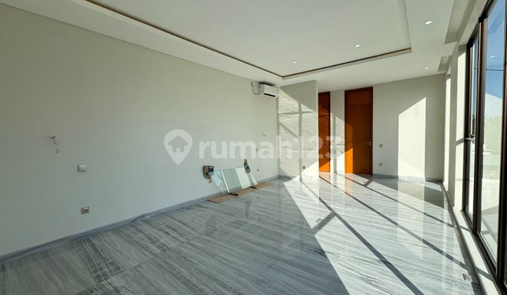 VILLA MEWAH DI DALAM CLUSTER EXCLUSIVE DI UMALAS, BALI