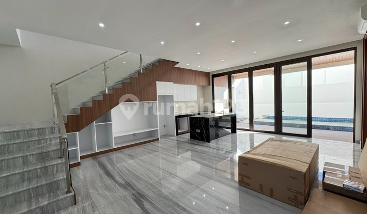 VILLA 3 BEDROOMS DI CLUSTER PREMIUM AND LUXURY DI UMALAS