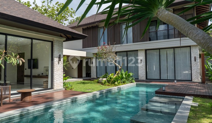 VILLA MEWAH 4 BEDROOMS DEKAT PANTAI TEGALWANGI VILLA MEWAH 4 BEDROOMS DEKAT PANTAI TEGALWANGI