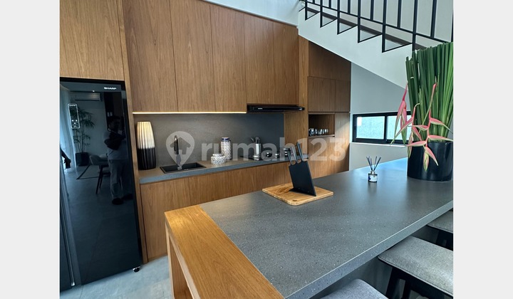 VILLA MEWAH DAN LUAS DENGAN ONE GATE SYSTEM DI JIMBARAN 2