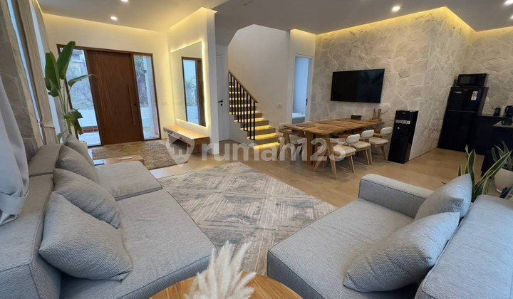 Villa Tropical 3 Bedrooms Dekat dengan Pantai Dreamland di Pecatu