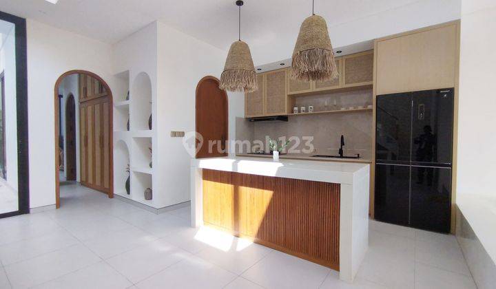 Villa Furnished Dan Rooftop Dengan Jacuzzi Dekat Pantai Balangan 2