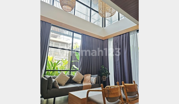 3 Bedrooms Villa Modern Tropical 8 Minutes To Batu Bolong Beach
