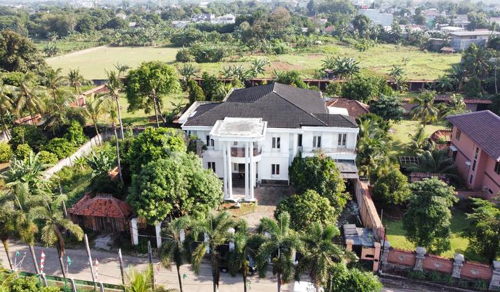 Rumah Konsep Classic, Baru Selesai Renovasi, Siap Huni, di Tapos-Depok Rumah Konsep Classic, Baru Selesai Renovasi, Siap Huni, di Tapos-Depok