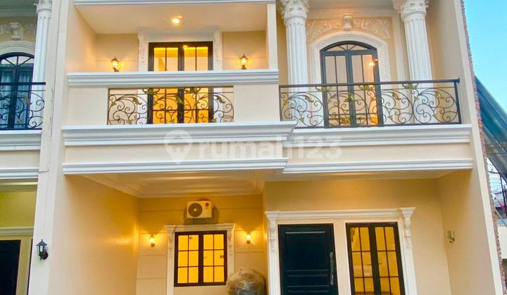 Brand New Exclusive Cluster di Tanjung Barat, Jagakarsa, Jakarta Selatan