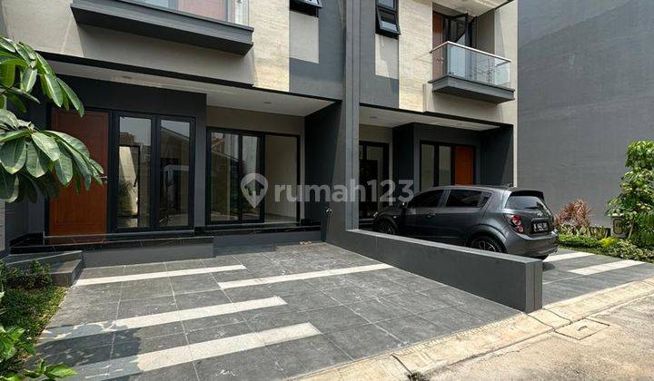 Rumah 3 Lantai Baru di Arteri Kelapa Dua, Kebon Jeruk, Jakarta Barat 1