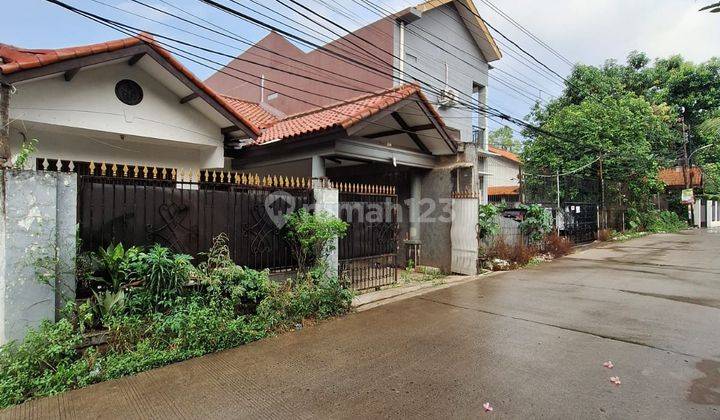 Rumah Butuh Renovasi di Cireundeu, Tangerang Selatan, Banten 1