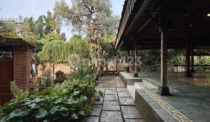 Bintaro Sektor 9 - Senayan Dalam Cluster Classic Traditional House 2