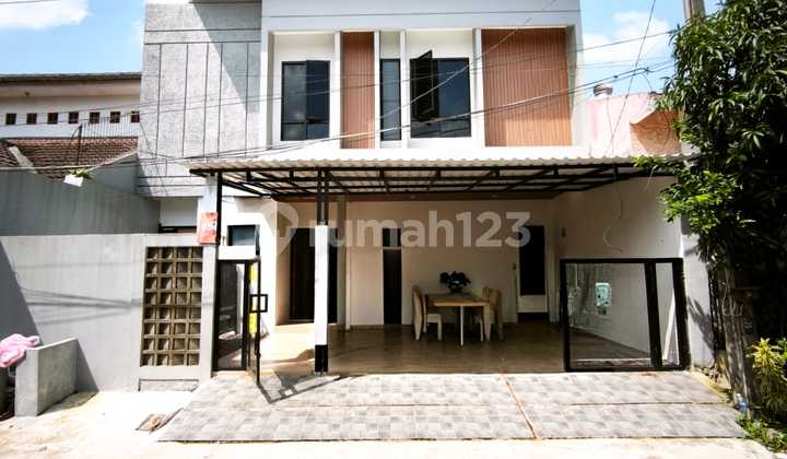 Rumah Baru Modern Minimalis Dalam Komplek Cinere Depok