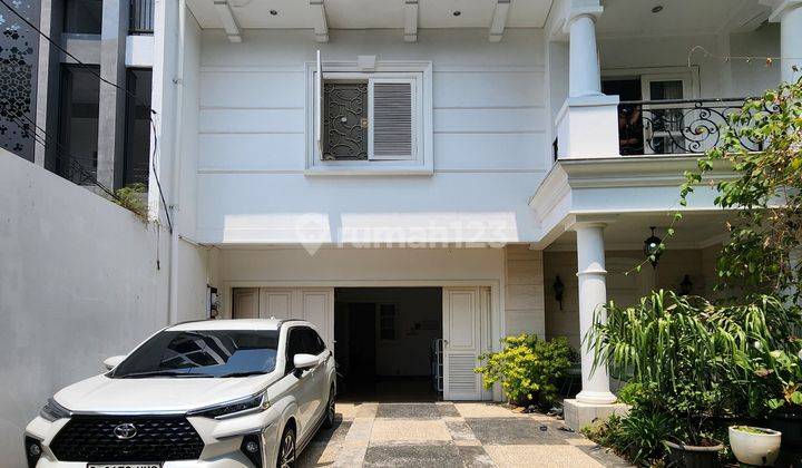 Rumah 2 Lantai Bagus Semi Furnished Di Kebayoran Baru, Jakarta Selatan 2