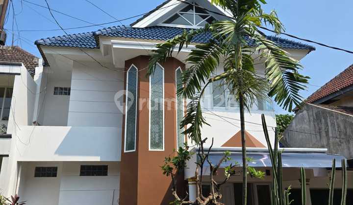 Rumah sangat nyaman, terawat, bersih siap huni di dalam komplek di Rempoa Area