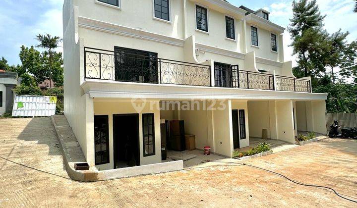 Town House Esklusif full furnished di wilayah dekat ke Mrt Lebak Bulus 1