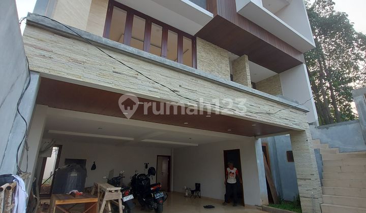 FOR SALE BRAND NEW SINGLE HOUSE IN JAGAKARSA AREA, SOUTH JAKARTA
