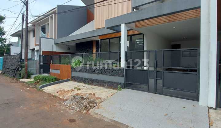 Brand New Modern House Dalam Komplek Bintaro Jaya Lingkungan Tenang & Nyaman