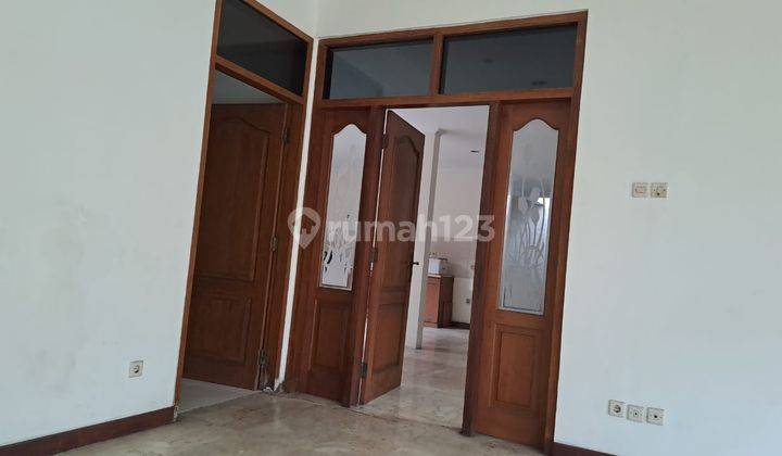 For Sale Rumah Ready Siap Huni di Menteng Jakarta Pusat 2