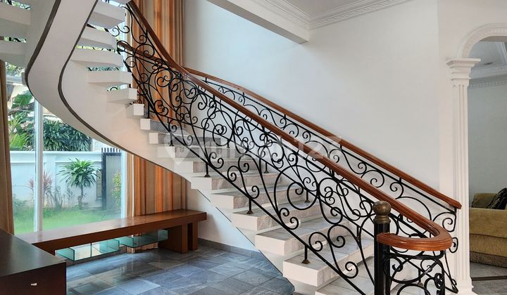 For Sale : Rumah Siap Huni 2 Lantai Dalam Komplek, Strategis di Ampera, Jakarta Selatan 2