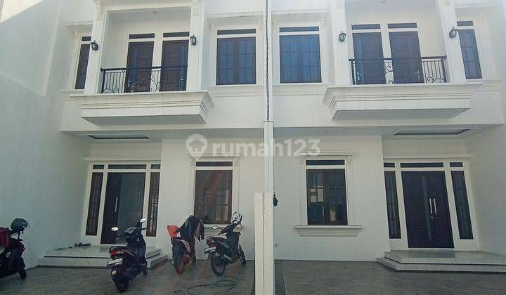 Brand New House Siap Huni Dalam Townhouse Margasatwa Cilandak,  1