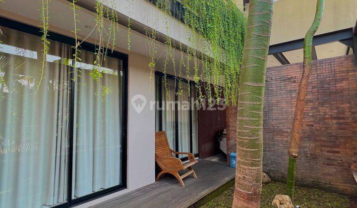 Dijual Rumah Tropical Modern Dalam Komplek Bintaro Jakarta Selatan 1