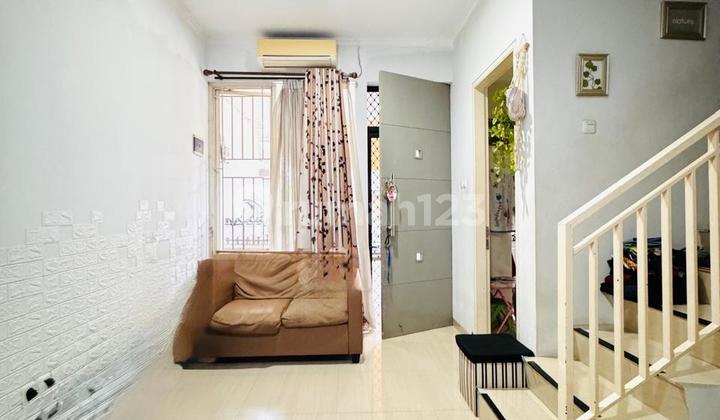 Dijual Rumah Second di Wilayah Cirendeu Dekat ke MRT Lebak Bulus, Lingkungan Nyaman 2