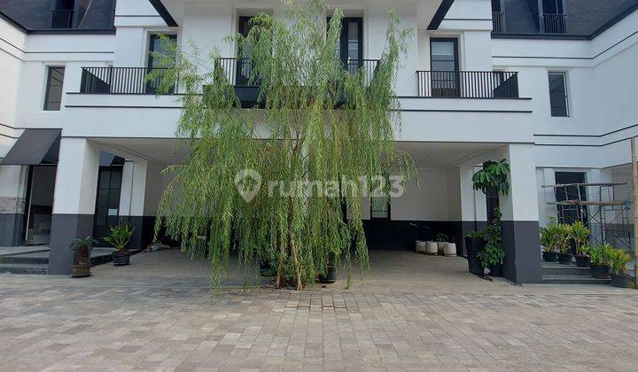 For Sale Brand New Town House European Classic Style Selangkah Ke Pim 1