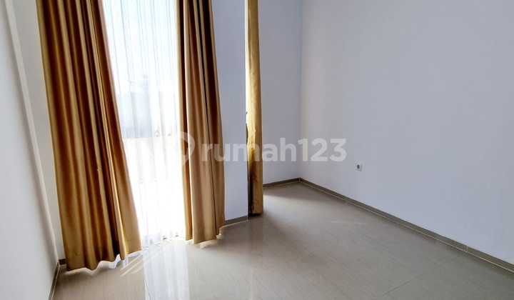 For Sale Emerald Residence Sepatan Tangerang House Ready to Occupy 2