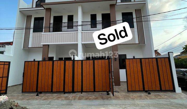 Dijual Rumah 2 Lantai  Minimalis Modern Di Pesona Anggrek  1