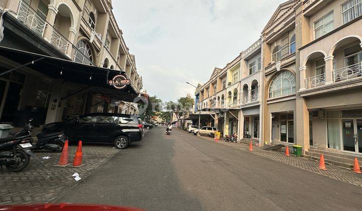 Disewakan Ruko 3lantai Lokasi Strategis Di Grand Galaxy City  2