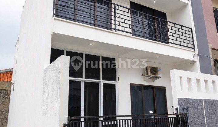 2-Storey House 1.3 Billion - Ready to Occupancy Pondok Kelapa Duren Sawit - Near LRT, Flood-Free! 391 2