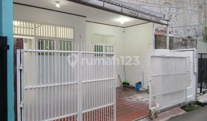 Strategic House in Pondok Kelapa - Freehold Title, Ready to Occupy Affordable Price, 1.2 Billion 2