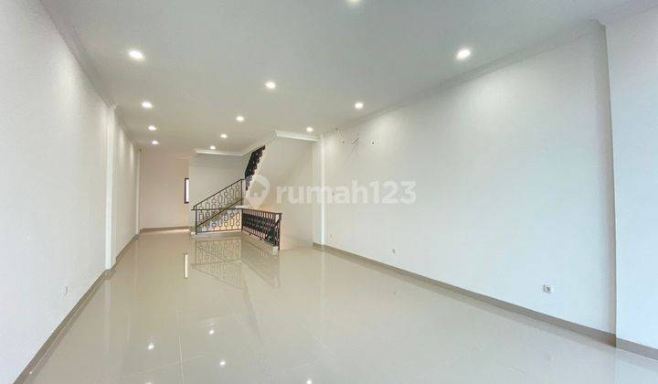  Jatiwaringin Jaktim Ruko Baru Ready 3,5 Lt Pinggir Jalan Raya 14
