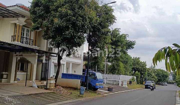 Large 250 m² House, 200 m² Land Area, Newly Renovated - Kota Wisata 3 M Negotiable 370F 2