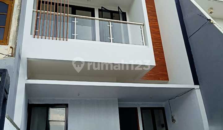 Dijual Rumah Baru Modern 3+1 Kamar di Pondok Kelapa 360 2