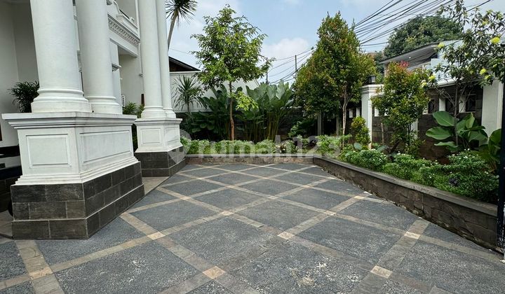 Rumah Mewah Depan Jalan di Bambu Apus - LT 385 / LB 450, SHM IMB 380 2