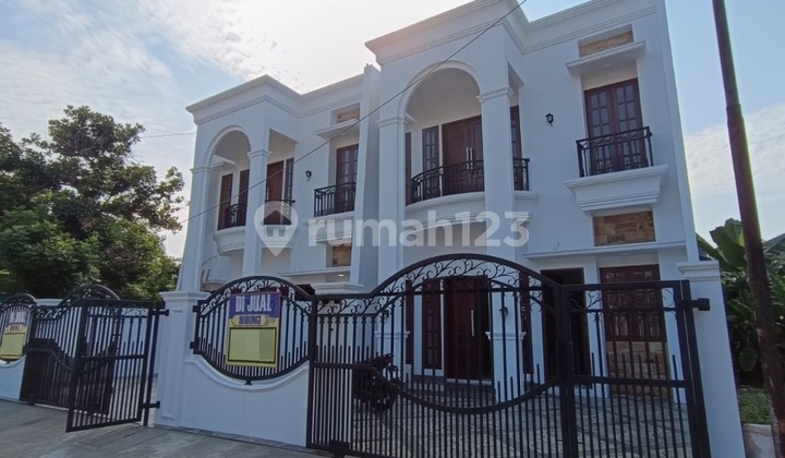 Duren Sawit Rumah Cantik Classic Modern 2 Lt Dalam Komplek Jalan Depan Lebar 283 2