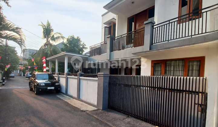 Rumah Hoek Tebet Timur Jakarta Selatan Akses 2 Mobil! AC25