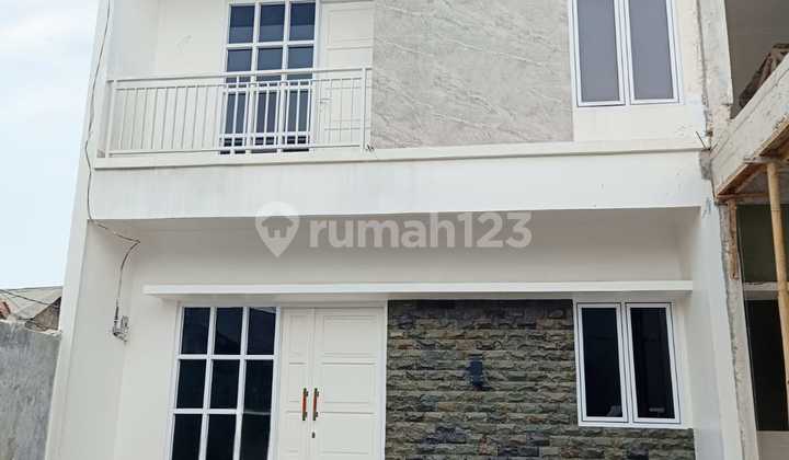 Modern 2-Story House with SHM Near LRT in Jatibening – Starting from 1,075M! 2