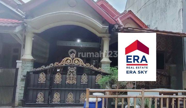 Rumah Asri Depan Taman di Taman Harapan Baru Bekasi 1