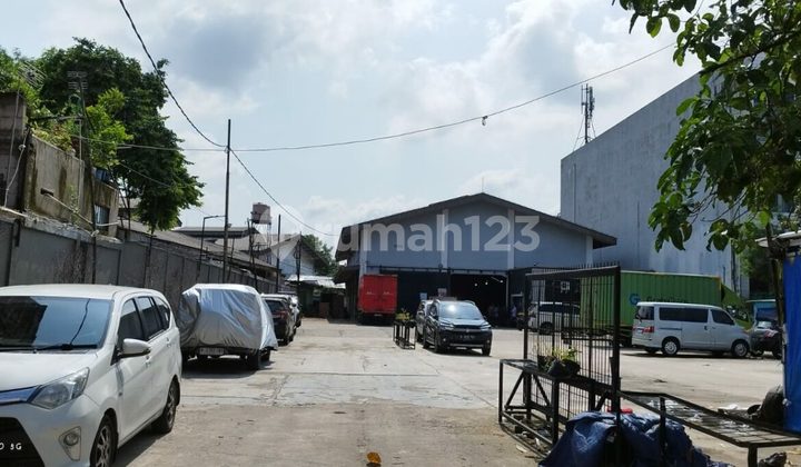 Dijual Gudang Jalan Raya Bekasi Pulo Gadung Jakarta Timur