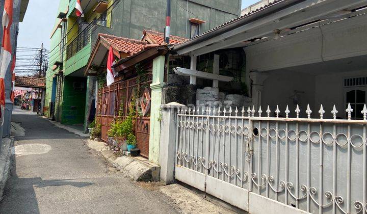 Dijual Rumah Kos Srtategis Kebon Pala Jakarta Timur 2