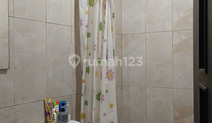 Rumah Bagus Siap Huni Full Furnished di Metland Cakung Jakarta 2