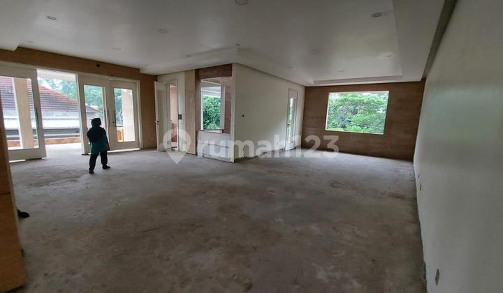 Rumah Mewah Strategis di Malaka Country Estate Jakarta Timur 2