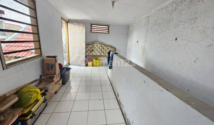 Rumah Siap Huni Bangunan 1.5 Lantai di Harapan Indah Bekasi 2