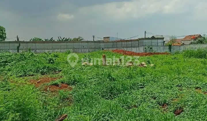 Disewakan Lahan Luas di Kawasan Komersial Strategis