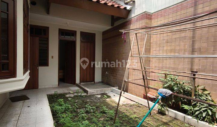 Rumah Siap Huni Dekat Jalan Raya di Cawang Jakarta Timur 2