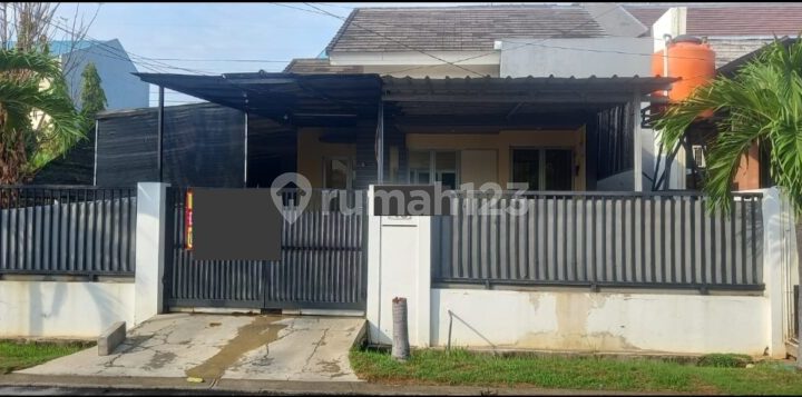 Hoek House Ready to Occupy in Ifolia Cluster, Harapan Indah, Bekasi