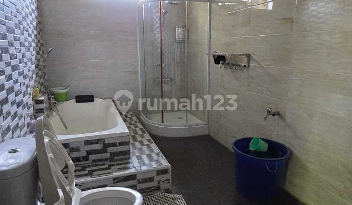Dijual Rumah 2 Lantai di Grand Wisata Bekasi 2