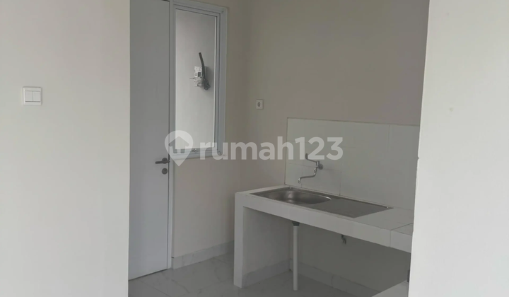 Jual Rumah Hoek 2 Lantai Siap Huni di Cluster Water Terrace Grand Wisata 2