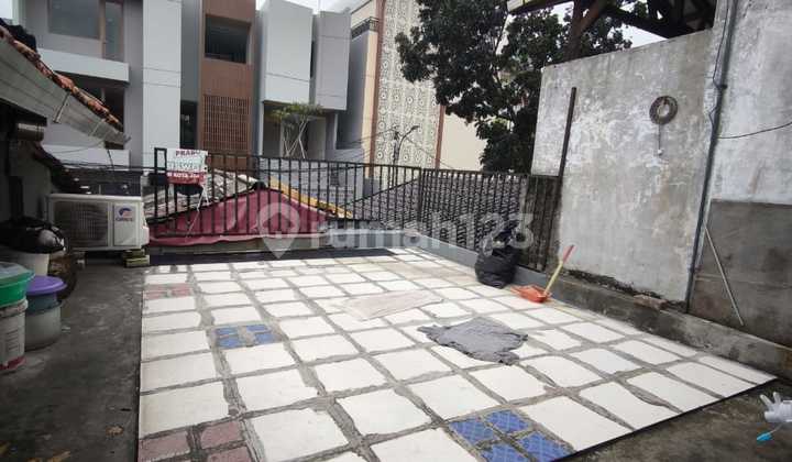 For Sale Quick Boarding House in Cempaka Putih Near City Center and Public Transportation 2